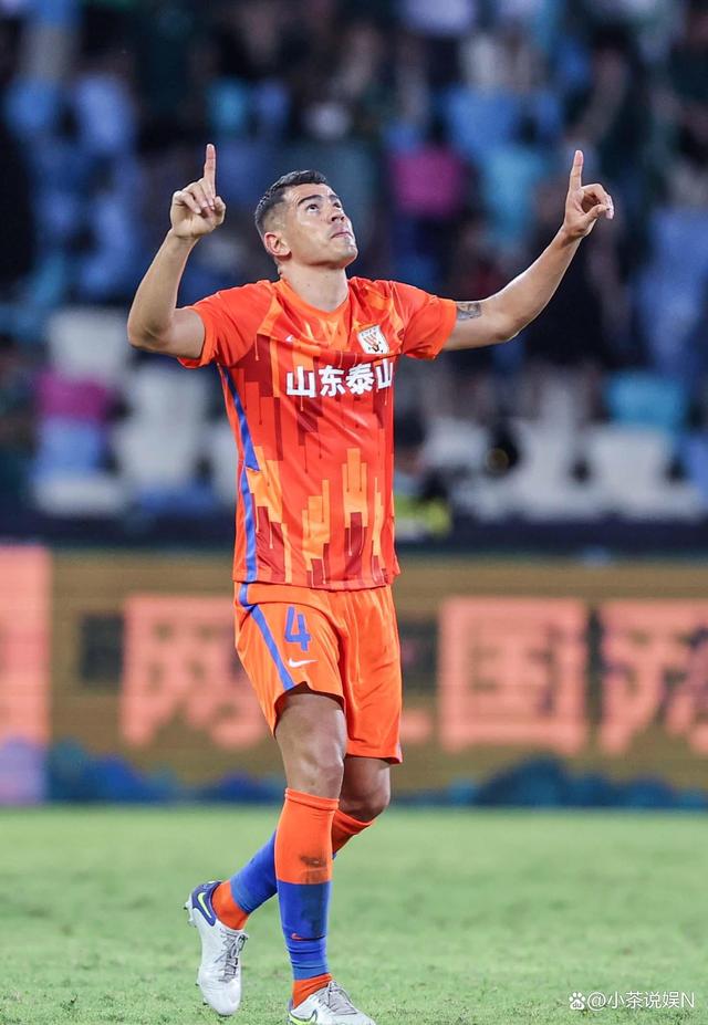 开云,kaiyun-皇家社会训练开放日，赛后内部沟通引观众欢呼，亚冠在即，心理建设被强调的简单介绍