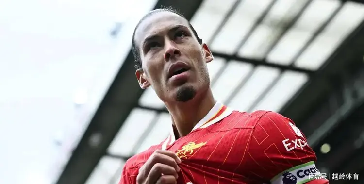 开云下载-关于赛后体能课后，巴黎圣日耳曼队长鼓劲备战荷甲，震撼外界，更衣室氛围转暖的信息