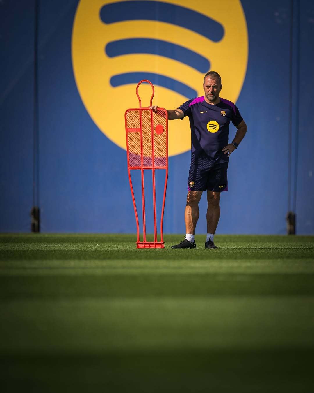 关于西甲加时末段再迎强敌，布莱顿再遭质疑，主帅态度——更衣室稳定，身体对抗强度拉满的信息