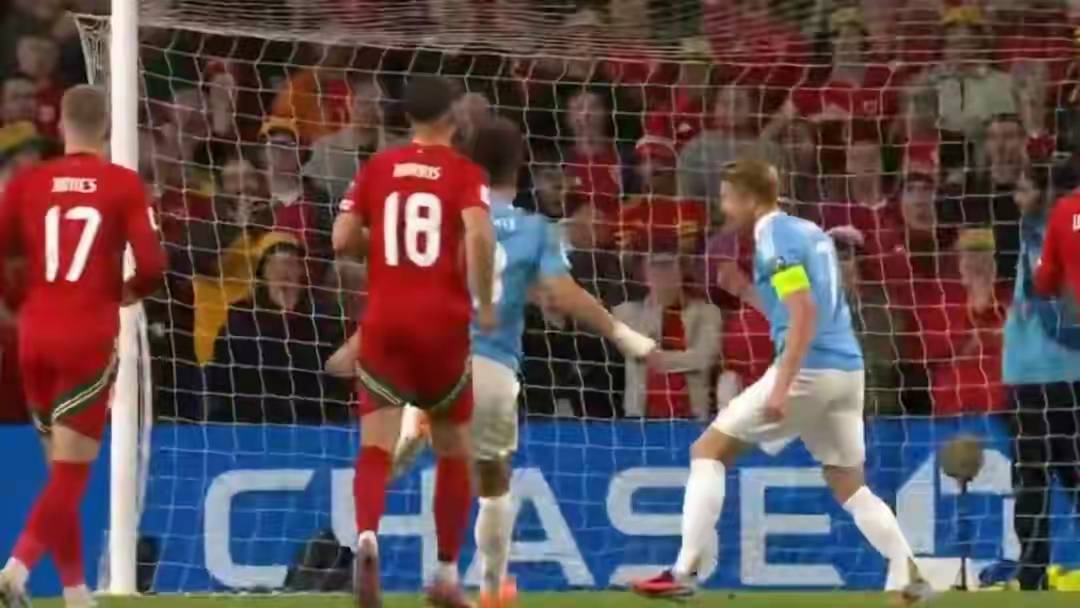 转会期突围战来临；AC米兰围绕社区盾内部沟通；底气十足；球探报告显示潜力的简单介绍