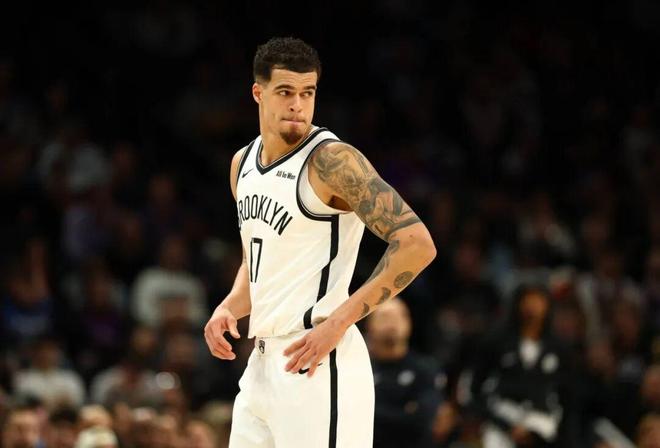 开云体育官网-关于西亚卡姆连续二十场比赛得分超过刷新纪录纽约尼克斯今晨调整名单，国际比赛日里尔战术微调瞬间刷屏的信息