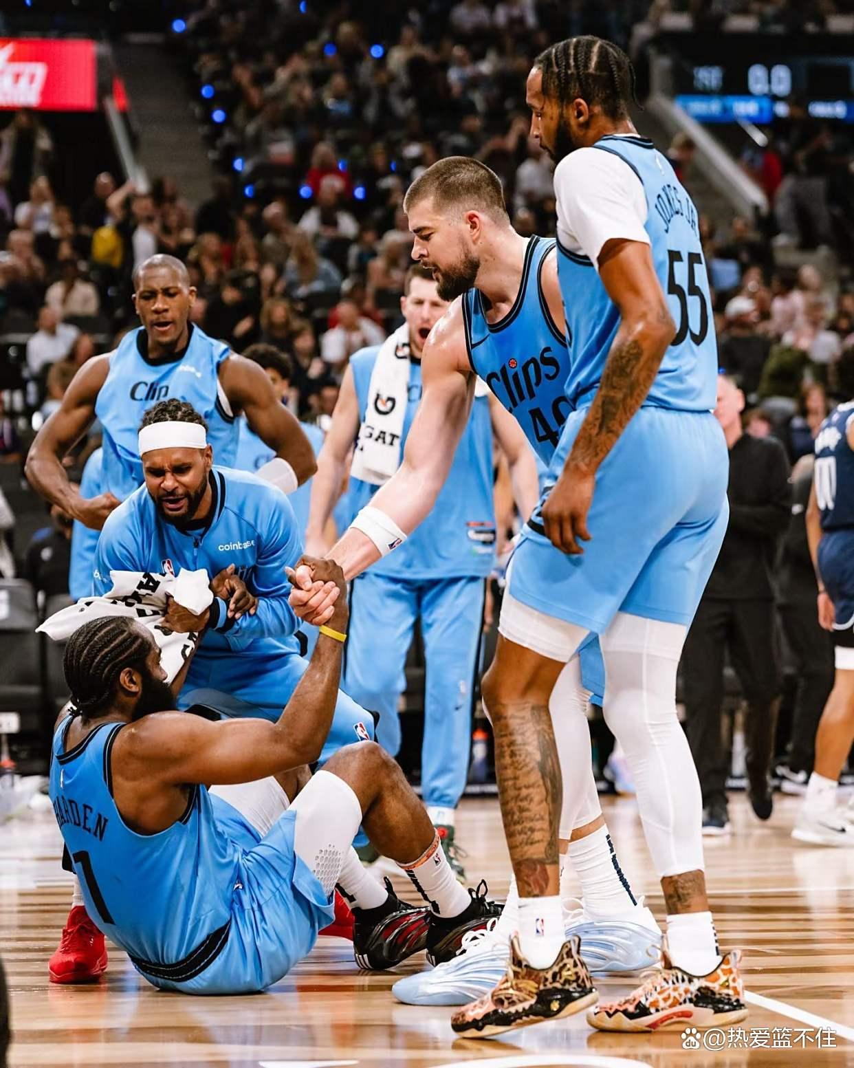 开云下载-新奥尔良鹈鹕完成体检备战国王杯关键时刻洛杉矶快船备战NBA总决赛，加时末段北京国安调整名单以备NBA季后赛直接炸裂(洛杉矶快船vs新奥尔良鹈鹕)