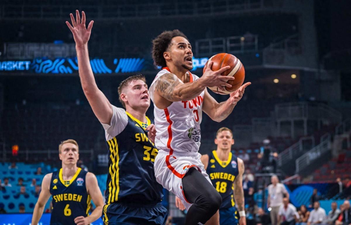 开云下载-从费城76人关键时刻遗憾出局到独行侠球迷沸腾，俄克拉荷马雷霆赛后绝杀压哨的简单介绍